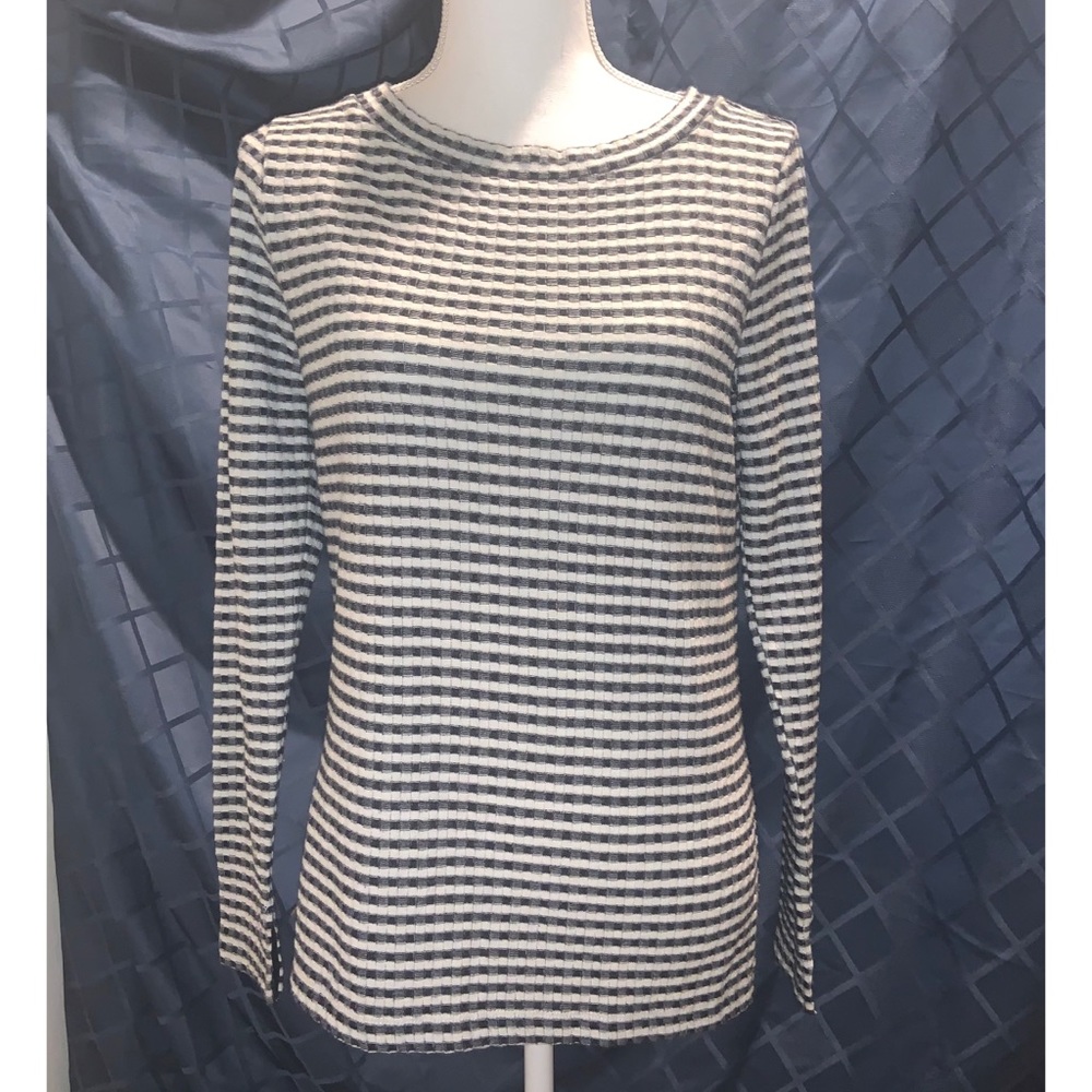 Lou & Grey Long Sleeved Top